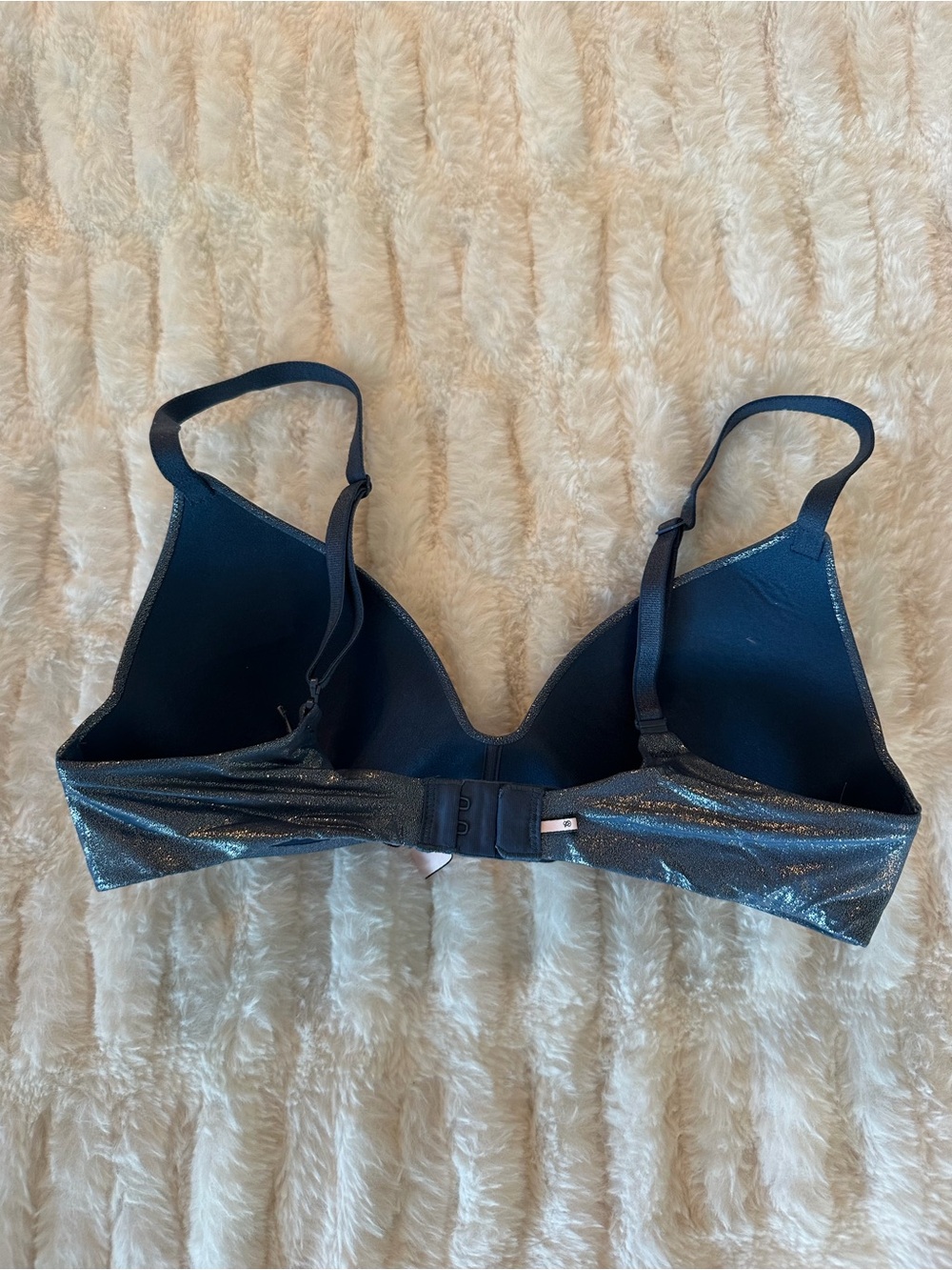 Victoria’s Secret Seamless Shimmer T-Shirt Bra in Blue Size 32B - Picture 4 of 5